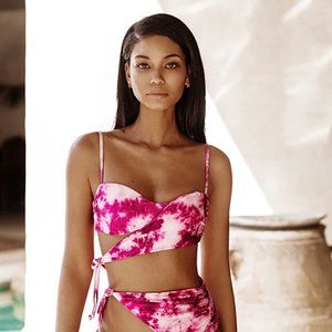 BEACH BUNNY Chanel Wrap Bralette Top Medium NWT